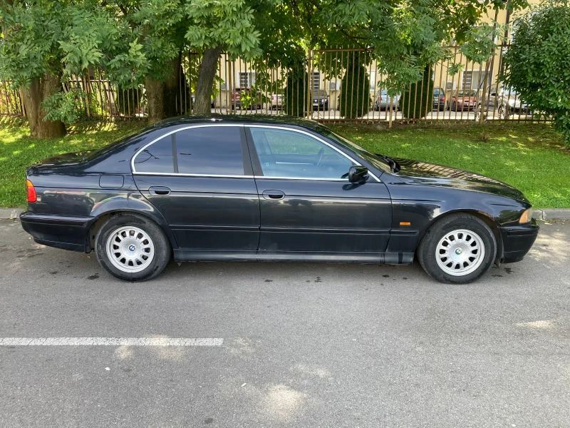 BMW 520, снимка 3 - Автомобили и джипове - 47313152