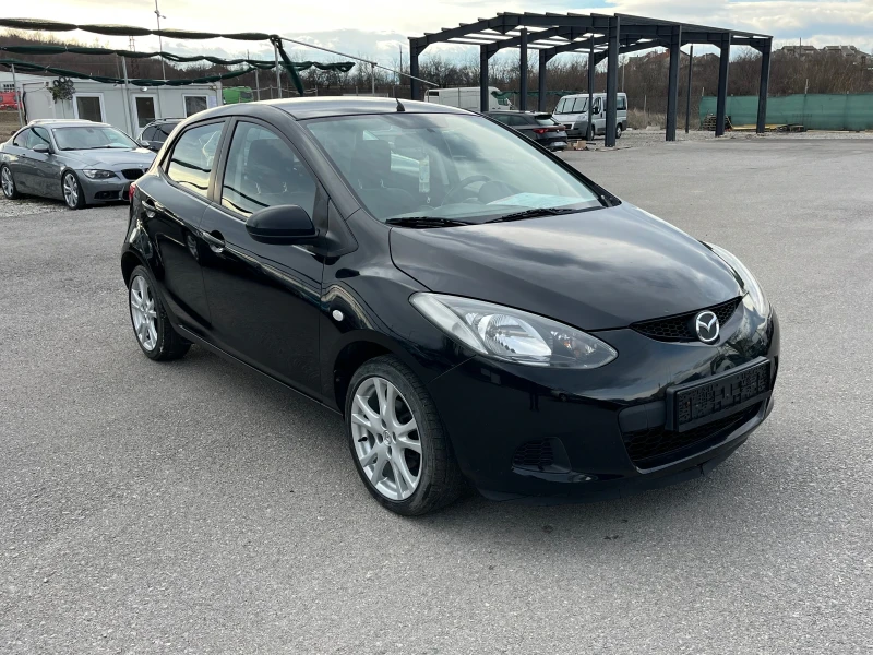 Mazda 2 1.3i Clima, снимка 7 - Автомобили и джипове - 48537071