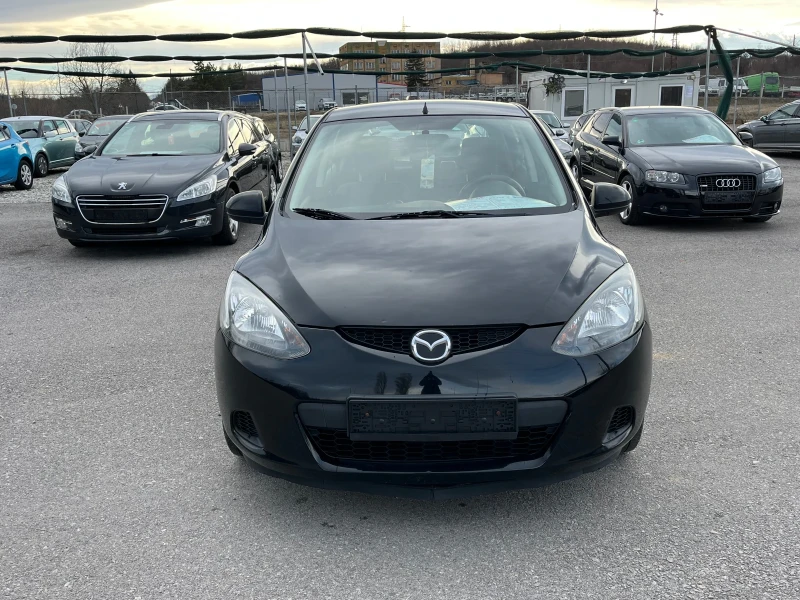 Mazda 2 1.3i Clima, снимка 8 - Автомобили и джипове - 48537071