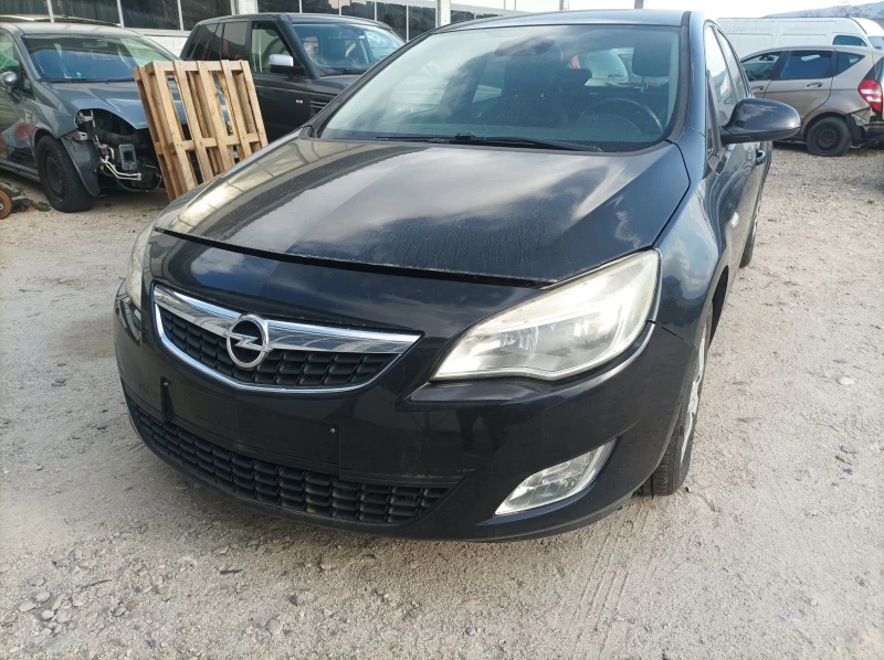 Opel Astra 1.7 CDTI-НА ЧАСТИ , снимка 3 - Автомобили и джипове - 49453335