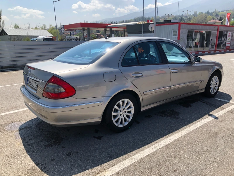 Mercedes-Benz E 320 Avantgarde, снимка 9 - Автомобили и джипове - 49456100