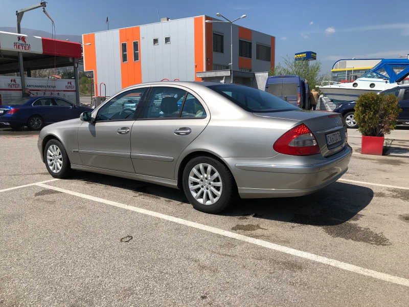 Mercedes-Benz E 320 Avantgarde, снимка 10 - Автомобили и джипове - 49456100