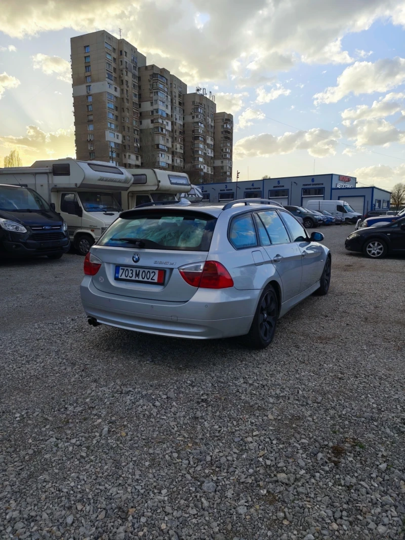 BMW 325 Xi, снимка 4 - Автомобили и джипове - 49523397