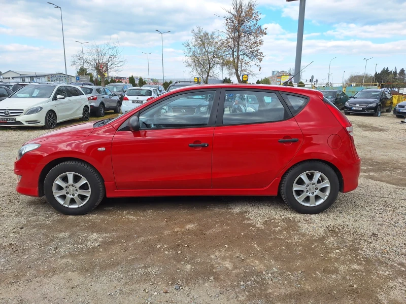 Hyundai I30 1.4 i, снимка 8 - Автомобили и джипове - 49814840