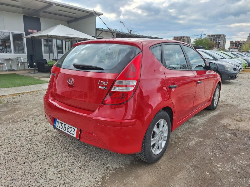 Hyundai I30 1.4 i, снимка 5 - Автомобили и джипове - 49814840