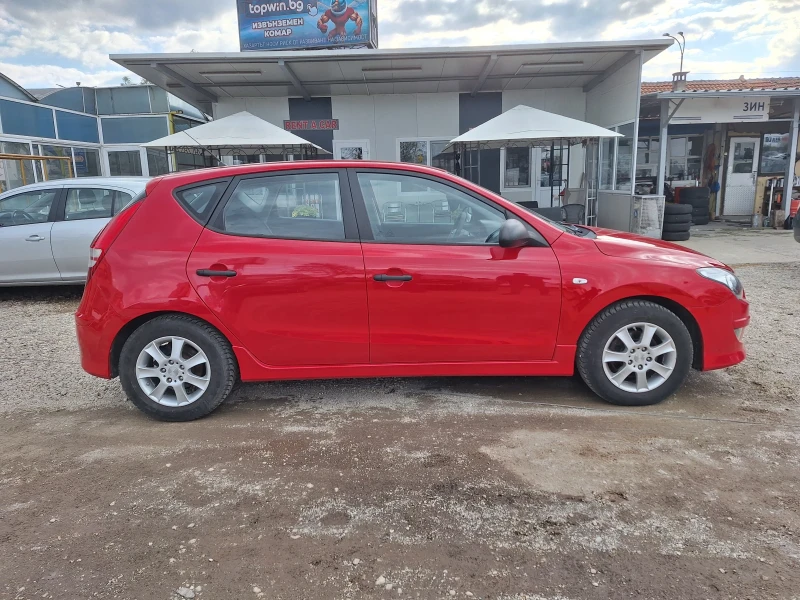 Hyundai I30 1.4 i, снимка 4 - Автомобили и джипове - 49814840
