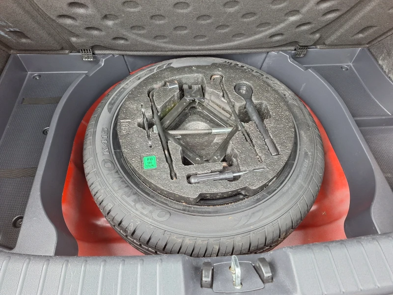 Hyundai I30 1.4 i, снимка 14 - Автомобили и джипове - 49814840