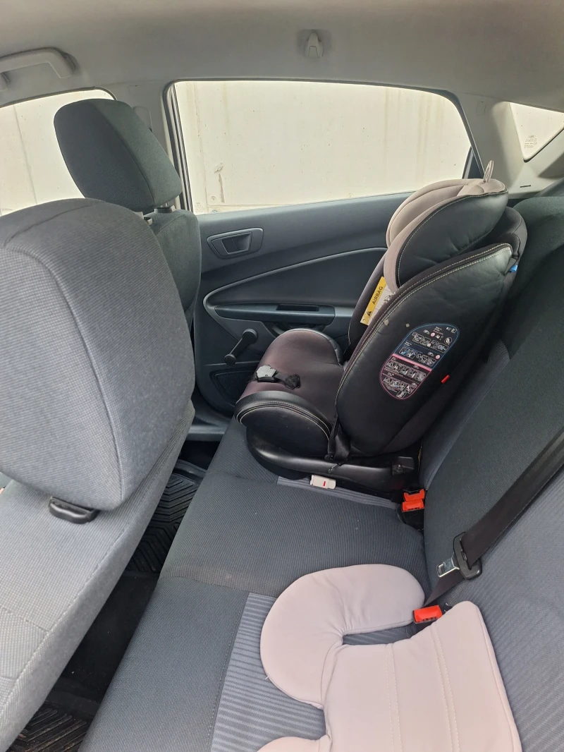 Ford Fiesta MK7, снимка 8 - Автомобили и джипове - 52876042