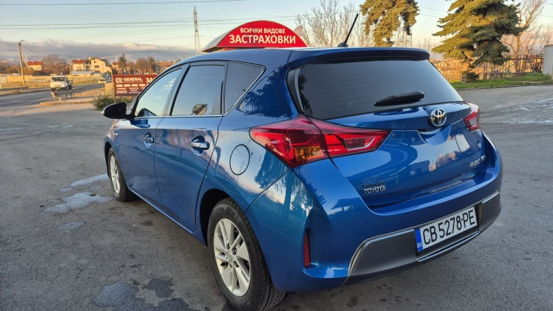 Toyota Auris 1.8 Hybrid* Перфектна* 4.5/100км* Отличен, снимка 2 - Автомобили и джипове - 52310492
