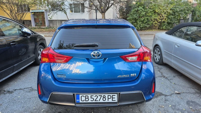 Toyota Auris 1.8 Hybrid* Перфектна* 4.5/100км* Отличен, снимка 3 - Автомобили и джипове - 52310492