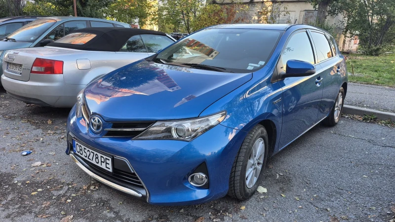 Toyota Auris 1.8 Hybrid* Перфектна* 4.5/100км* БАРТЕР
