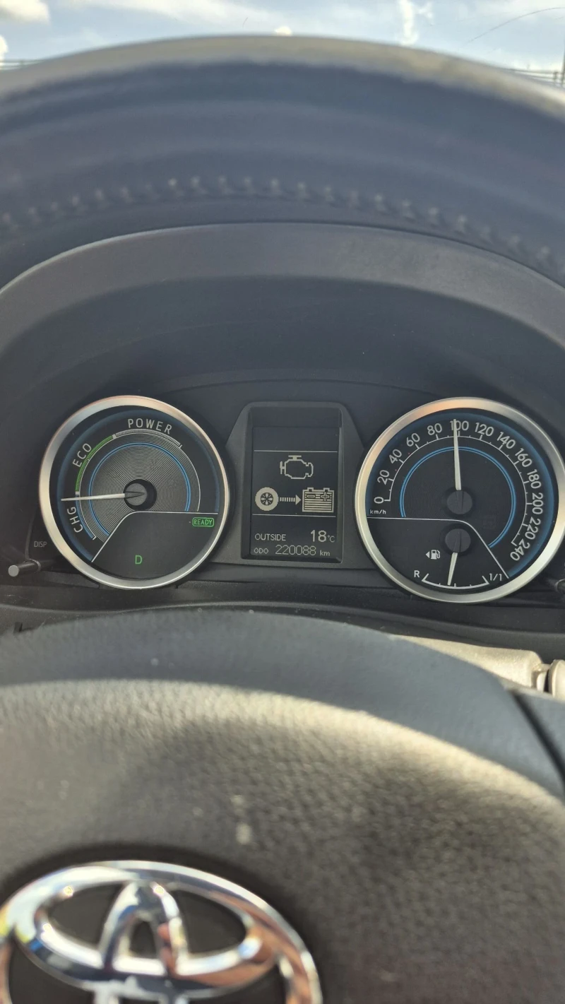 Toyota Auris 1.8 Hybrid* Перфектна* 4.5/100км* Отличен, снимка 10 - Автомобили и джипове - 52310492