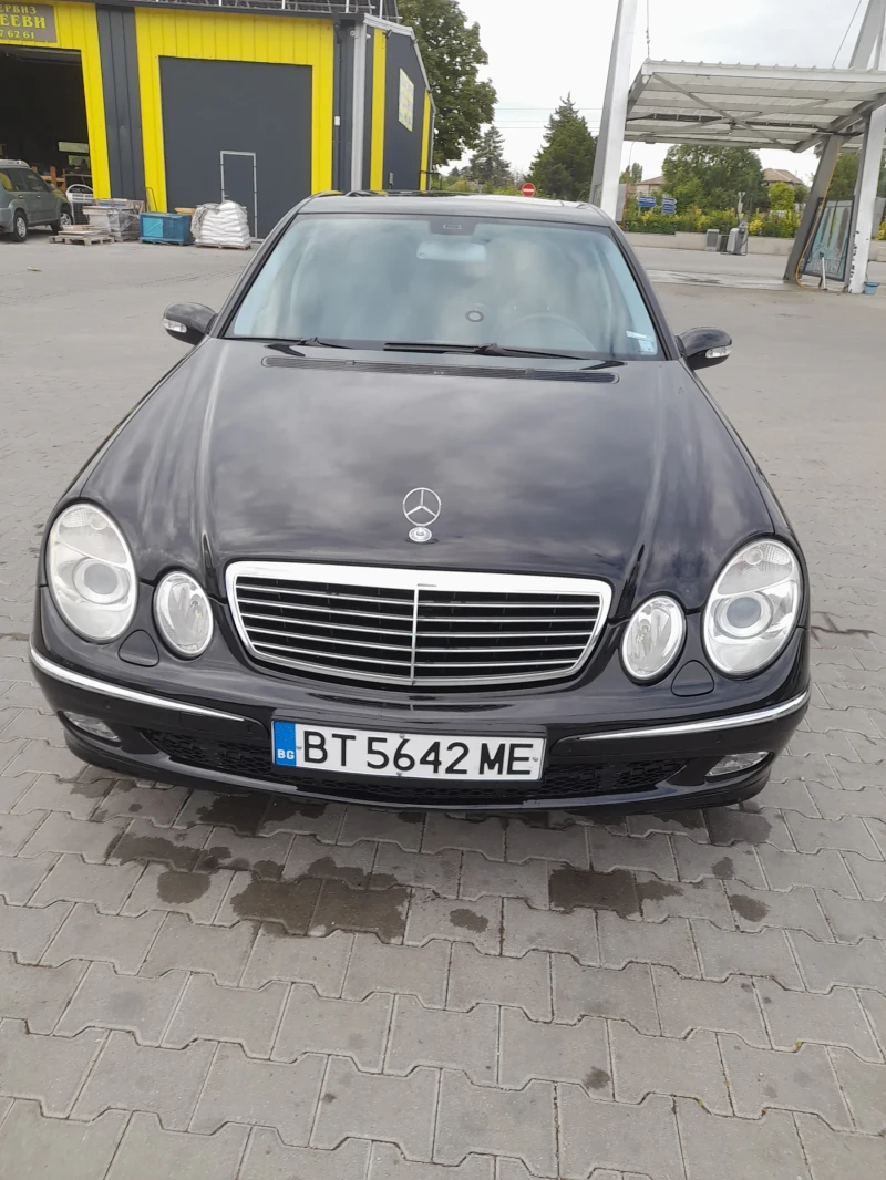 Mercedes-Benz E 320, снимка 8 - Автомобили и джипове - 52892781
