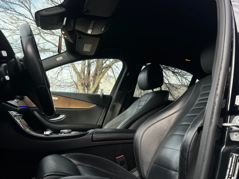 Mercedes-Benz E 220 4Matic, снимка 14 - Автомобили и джипове - 53023699