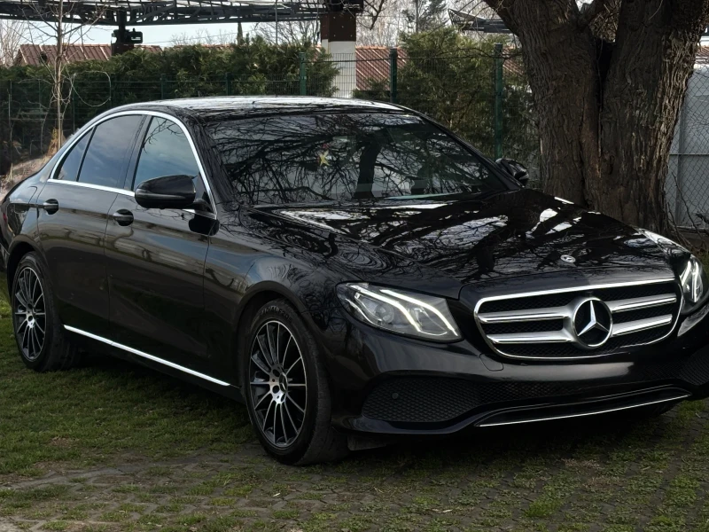 Mercedes-Benz E 220 4Matic, снимка 2 - Автомобили и джипове - 53023699