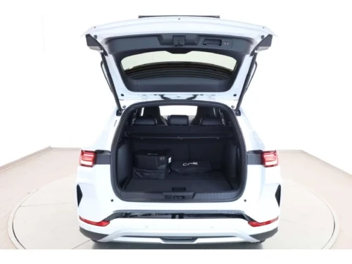 BYD Seal U, снимка 7 - Автомобили и джипове - 53190745