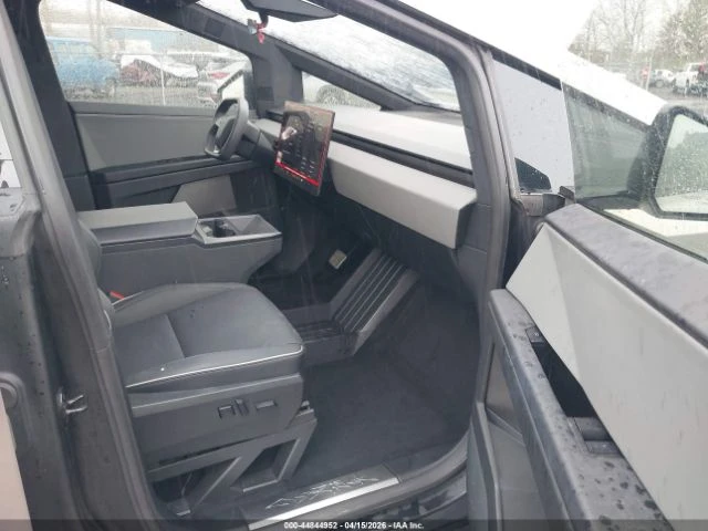 Tesla Cybertruck, снимка 5 - Автомобили и джипове - 54632184