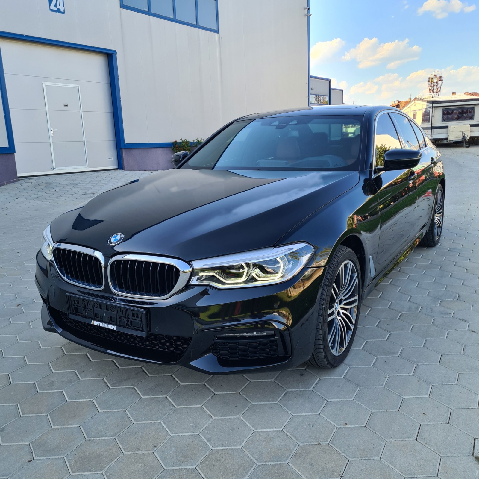 BMW 530 i xDrive/M-Pack/Harman Kardon - изображение 1