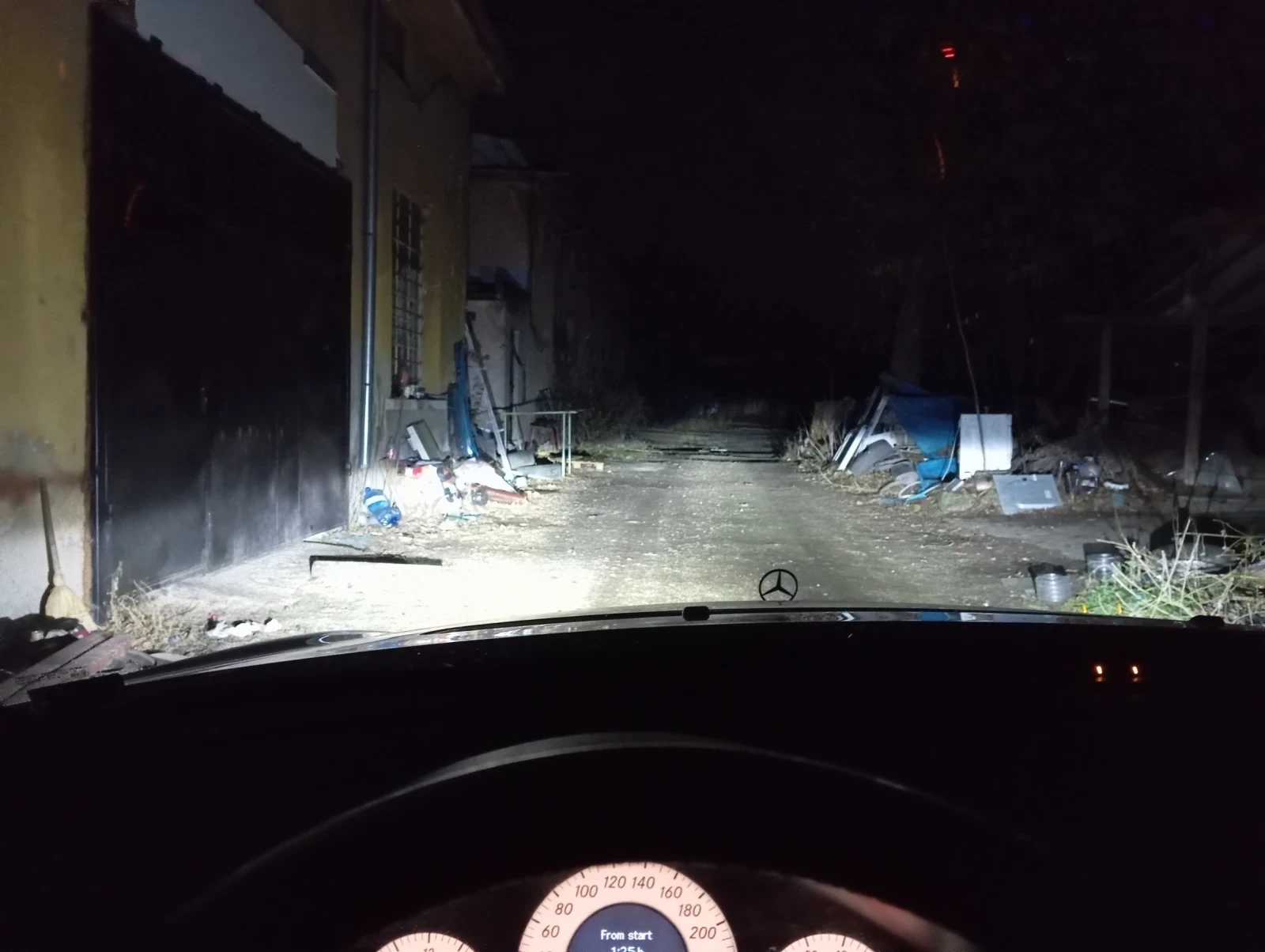 Mercedes-Benz E 500 Седан - изображение 8