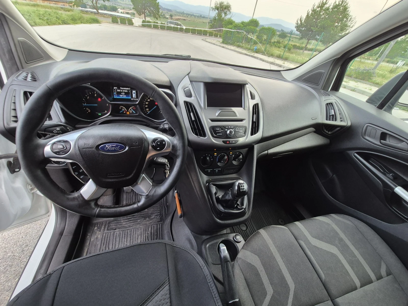 Ford Connect 1.5TDCI - изображение 9