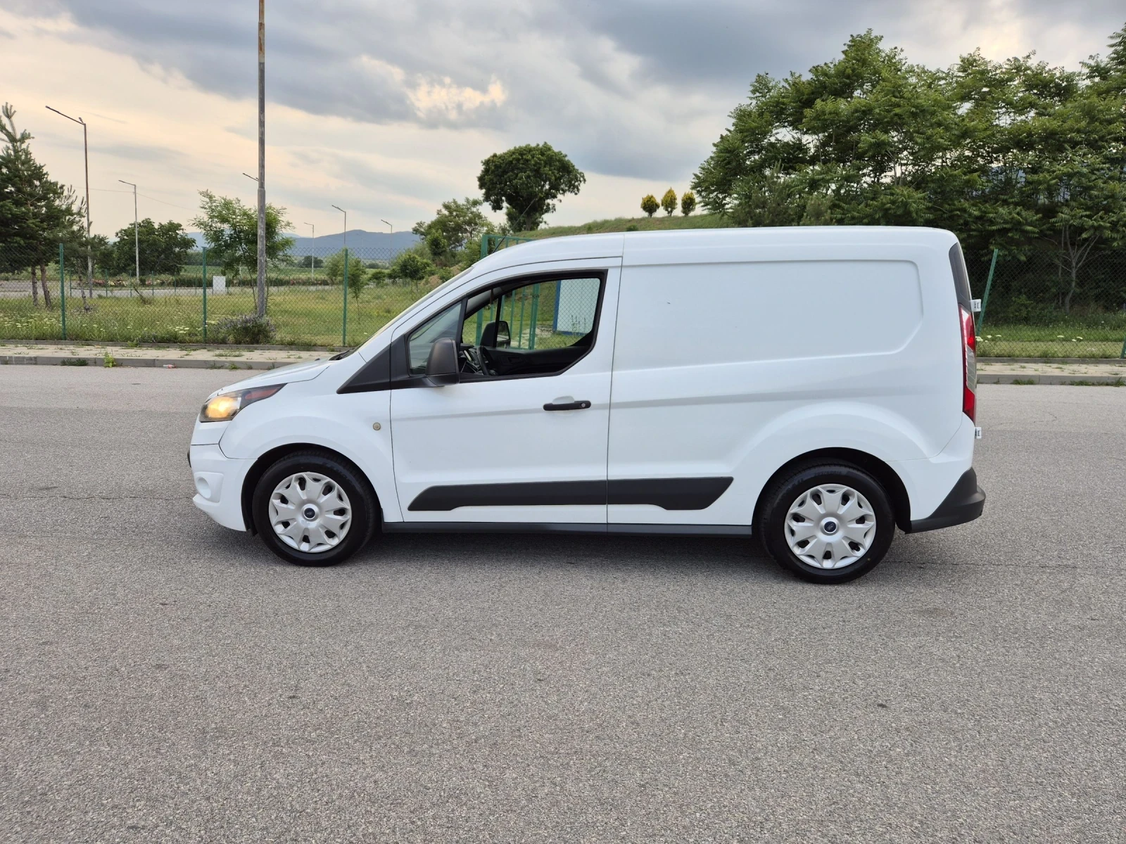 Ford Connect 1.5TDCI - изображение 8