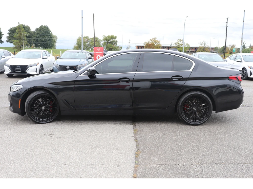 BMW 530 xDrive DIGITAL/RECARO/HEAD-UP/ПОДГРЕВИ/ПАНОРАМА - изображение 4