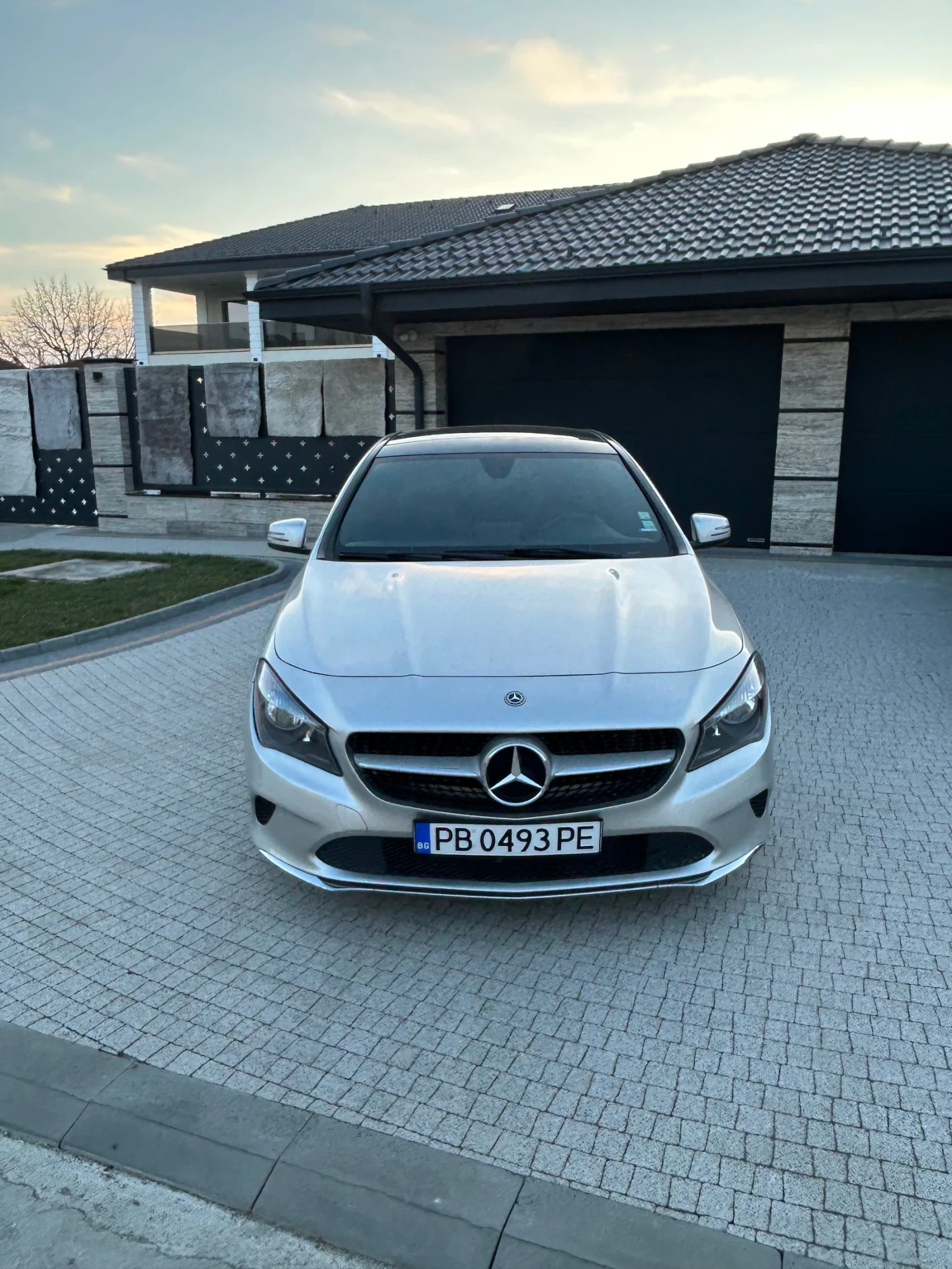 Mercedes-Benz CLA 250 2.0, снимка 15 - Автомобили и джипове - 53773215