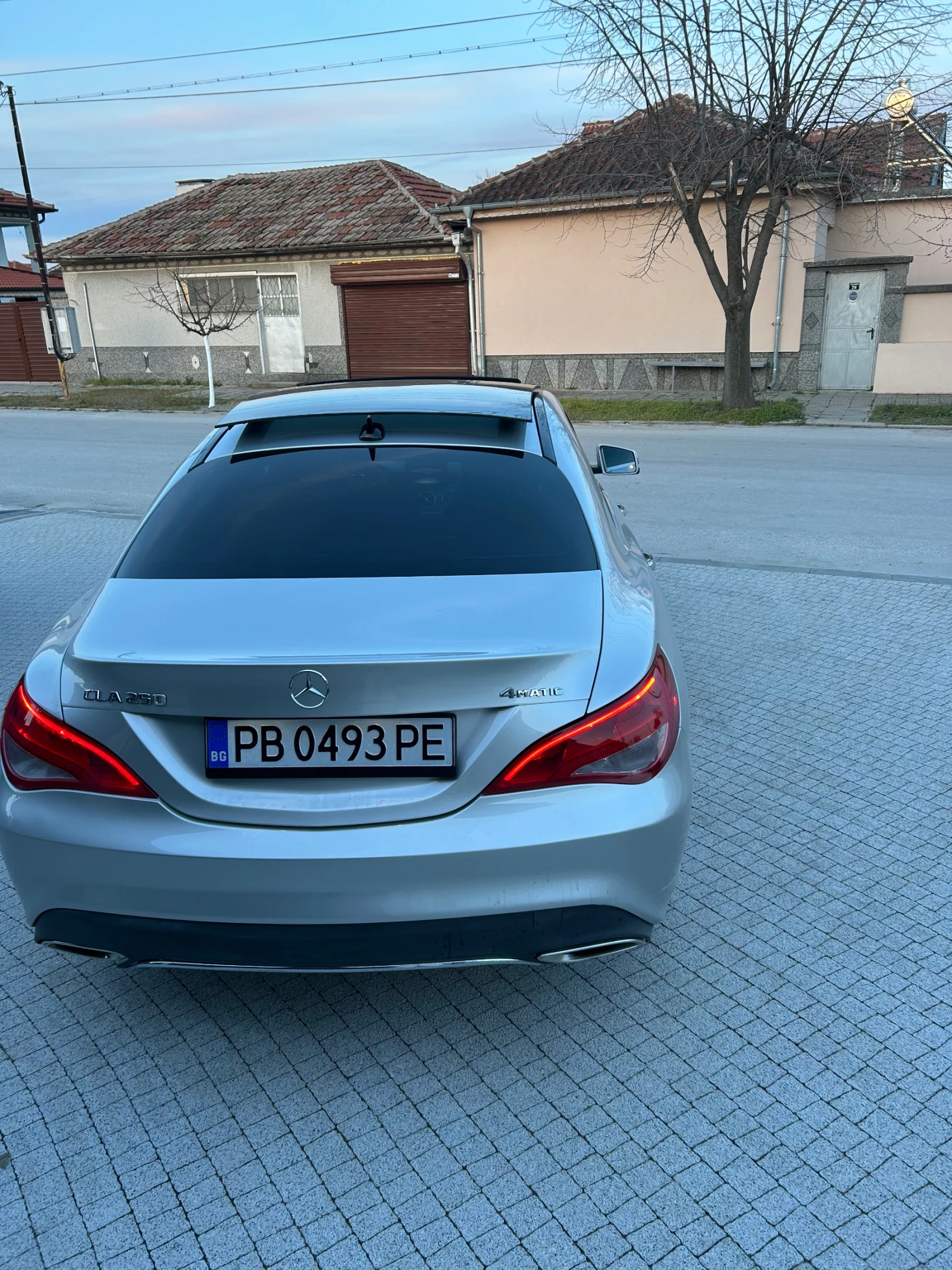 Mercedes-Benz CLA 250 2.0, снимка 10 - Автомобили и джипове - 53773215