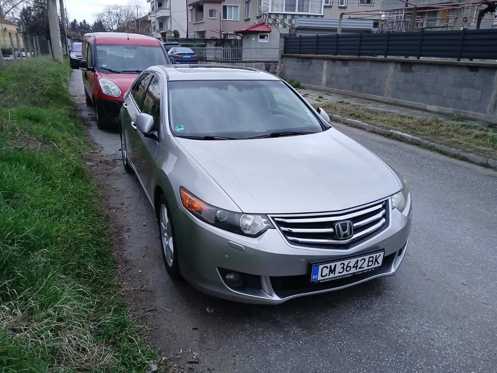 Honda Accord 8 Executive, снимка 6 - Автомобили и джипове - 53965542