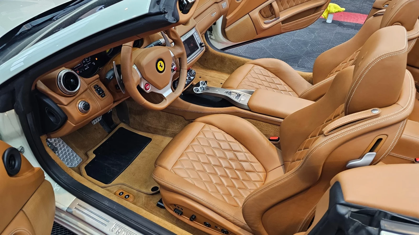 Ferrari California BIANCO AVUS / CUOIO INTERRIOR | Mobile.bg � ����������� 10