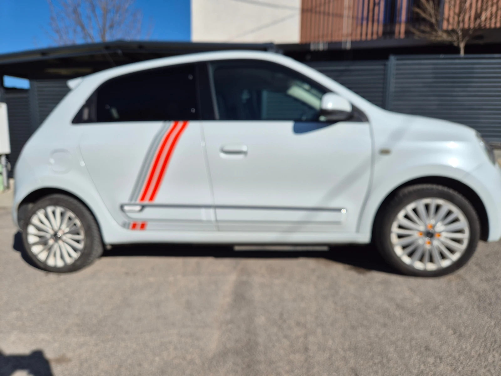 Renault Twingo VIBES, снимка 4 - Автомобили и джипове - 54153478