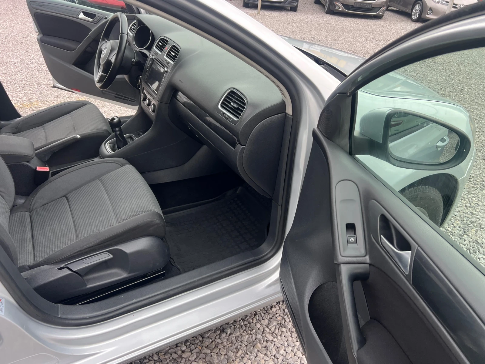 VW Golf 1.6i LPG 102�� | Mobile.bg � ����������� 11