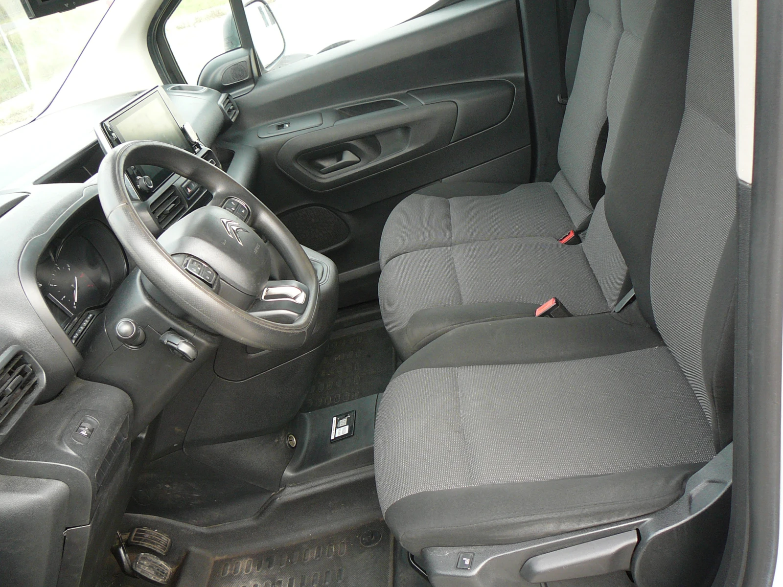 Citroen Berlingo, снимка 6 - Автомобили и джипове - 54393626