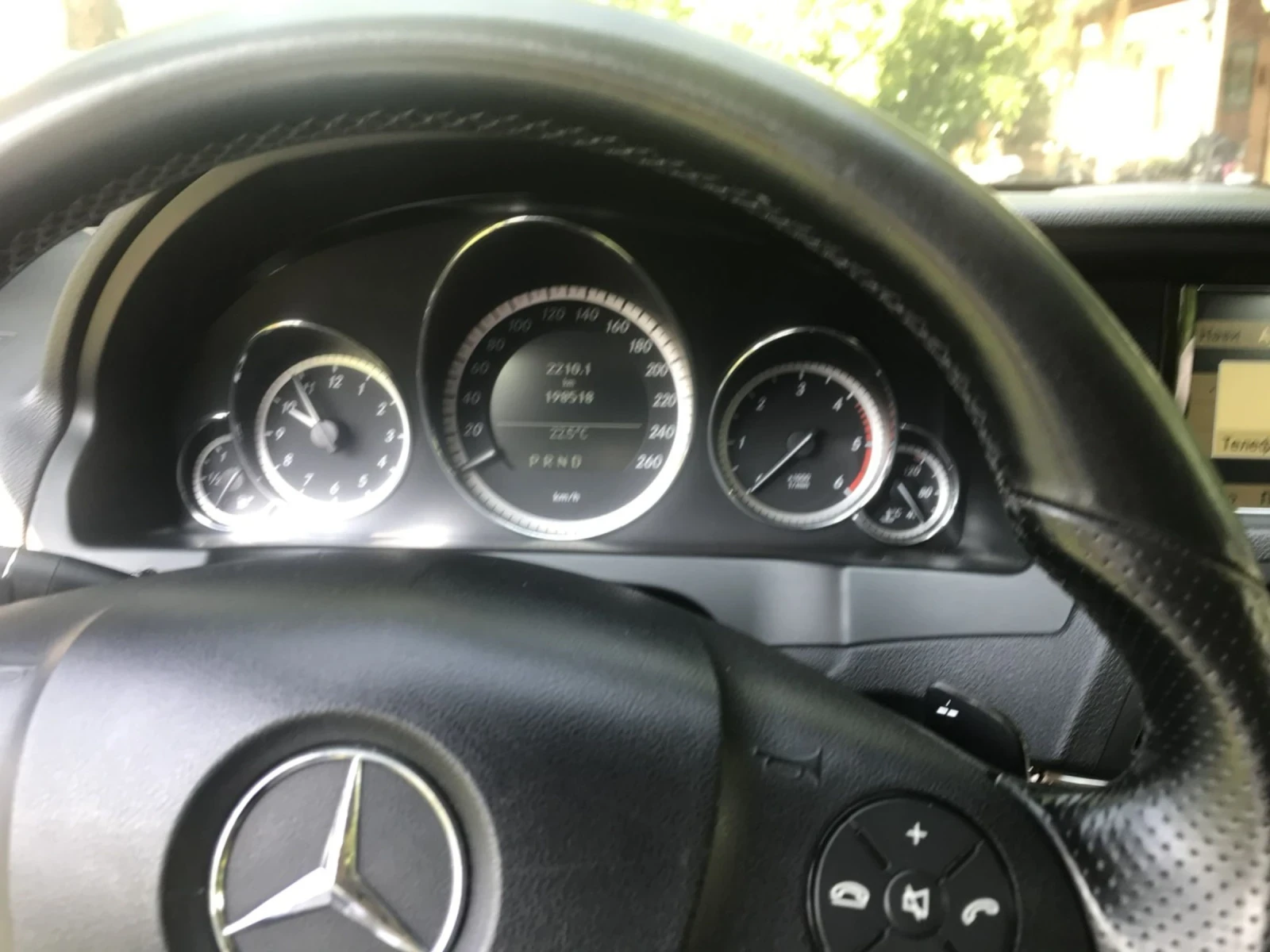 Mercedes-Benz E 350 Купе, снимка 13 - Автомобили и джипове - 54420070