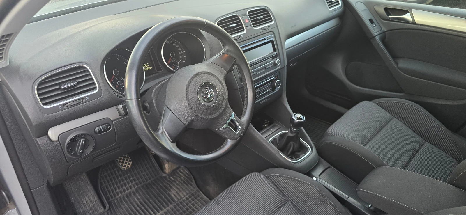 VW Golf 1.2TSI GT, снимка 9 - Автомобили и джипове - 55042781