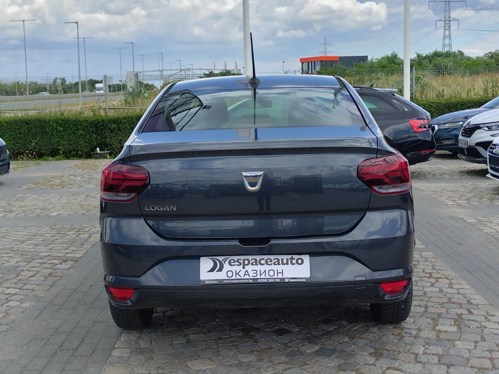Dacia Logan 1.0TCe 100 к.с. Газ/Бензин/Гаранция 6г. или 150 00, снимка 5 - Автомобили и джипове - 55273440
