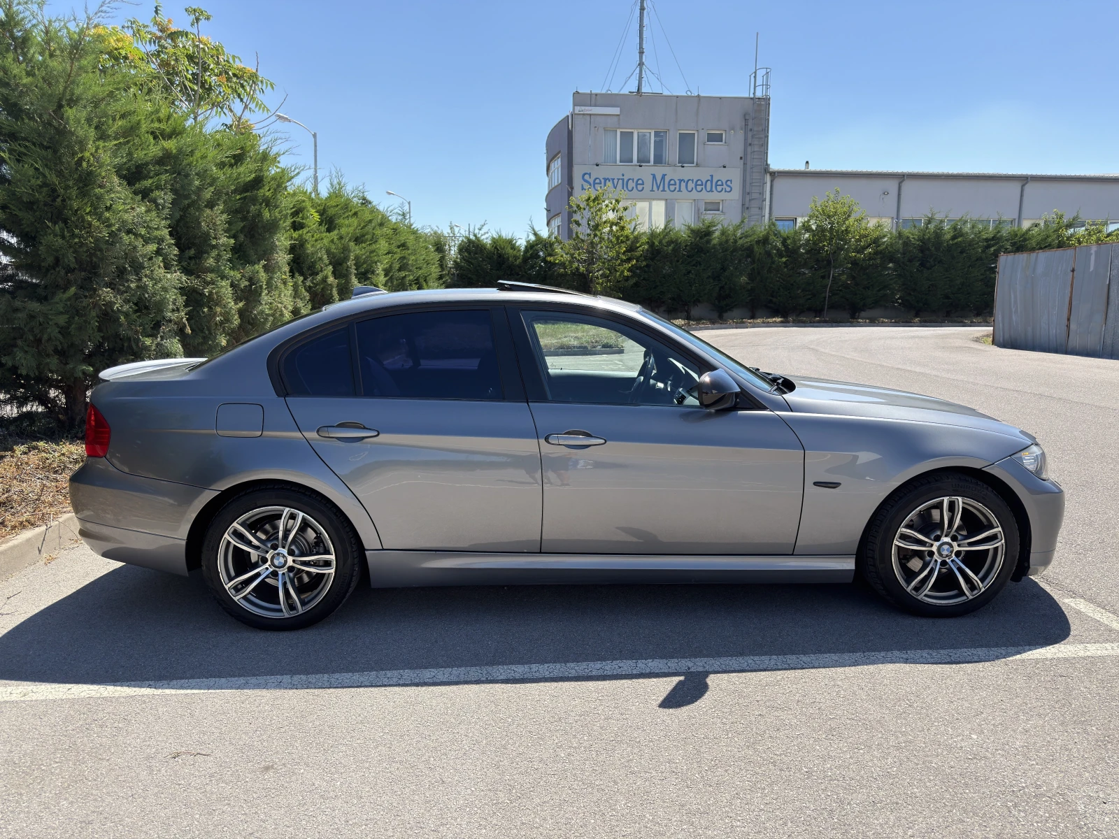 BMW 318 Facelift ER Reihe, снимка 4 - Автомобили и джипове - 55280660