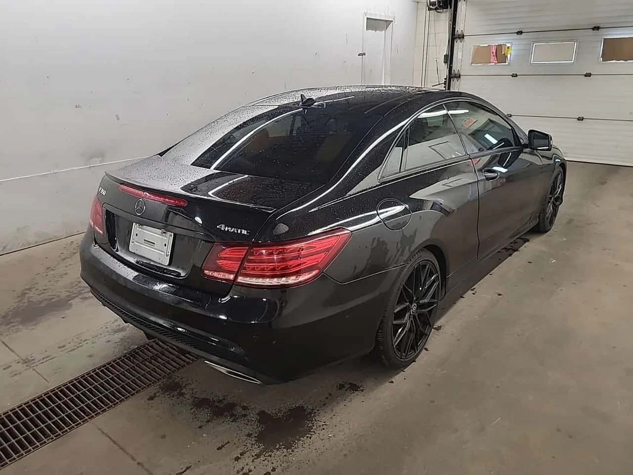 Mercedes-Benz E 350 * АВТОКРЕДИТ БЕЗ ПЪРВОНАЧАЛНА ВНОСКА, снимка 3 - Автомобили и джипове - 55393038