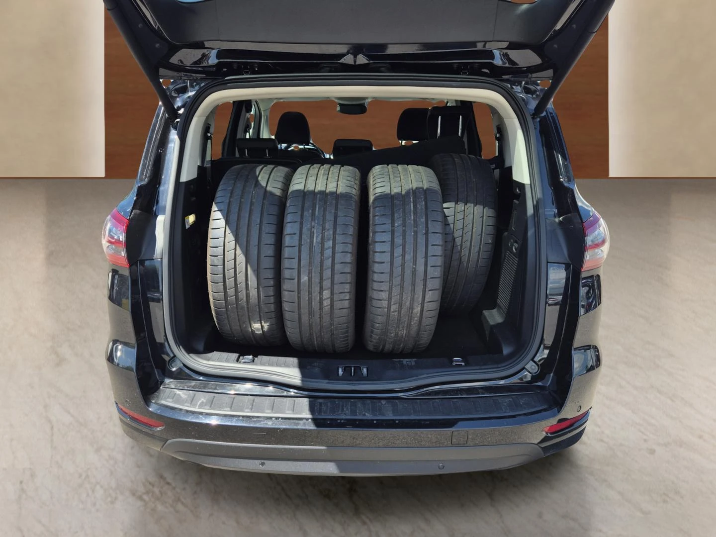 Ford S-Max 2.0 EcoBlue, снимка 12 - Автомобили и джипове - 55547111