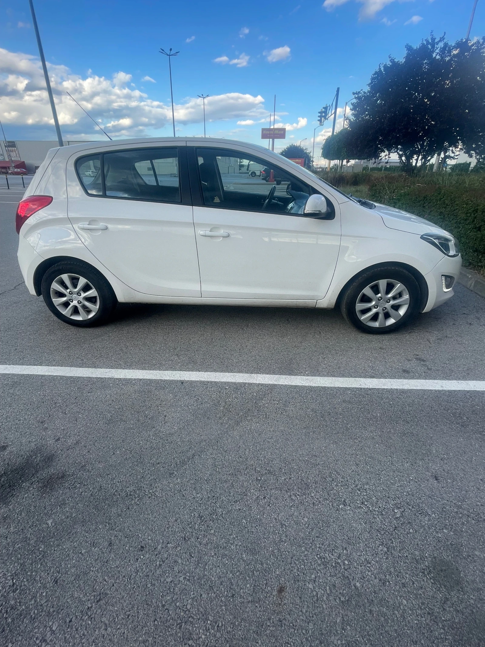 Hyundai I20 1.2, снимка 14 - Автомобили и джипове - 55697573