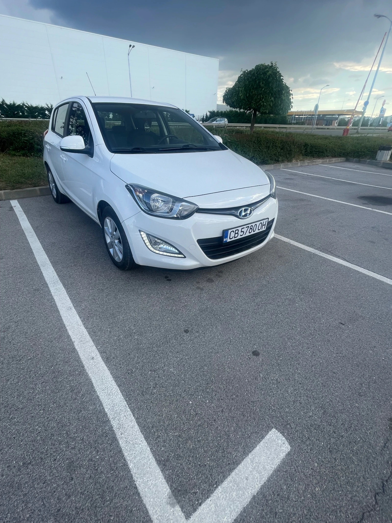 Hyundai I20 1.2, снимка 2 - Автомобили и джипове - 55697573