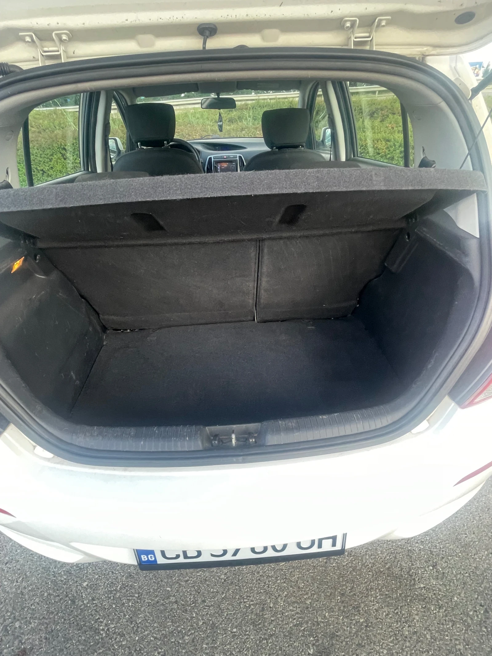 Hyundai I20 1.2, снимка 15 - Автомобили и джипове - 55697573