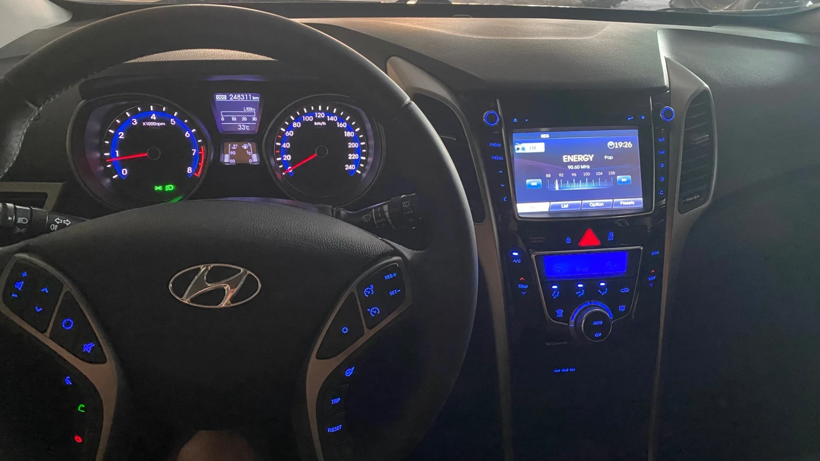 Hyundai I30, снимка 8 - Автомобили и джипове - 55879252
