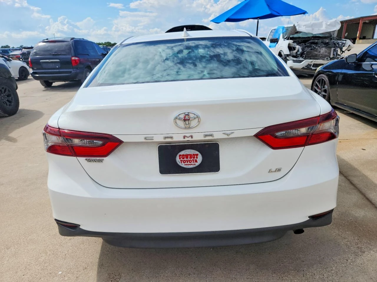 Toyota Camry 2.5l Le, снимка 6 - Автомобили и джипове - 56043613