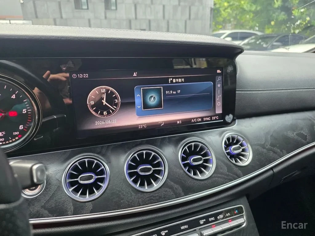 Mercedes-Benz E 220 АМГ ПАКЕТ/Coupe/ЛЕНТИ/ХЕДЪП/ВЪЗДУШНО ОКАЧВАНЕ, снимка 14 - Автомобили и джипове - 56104966