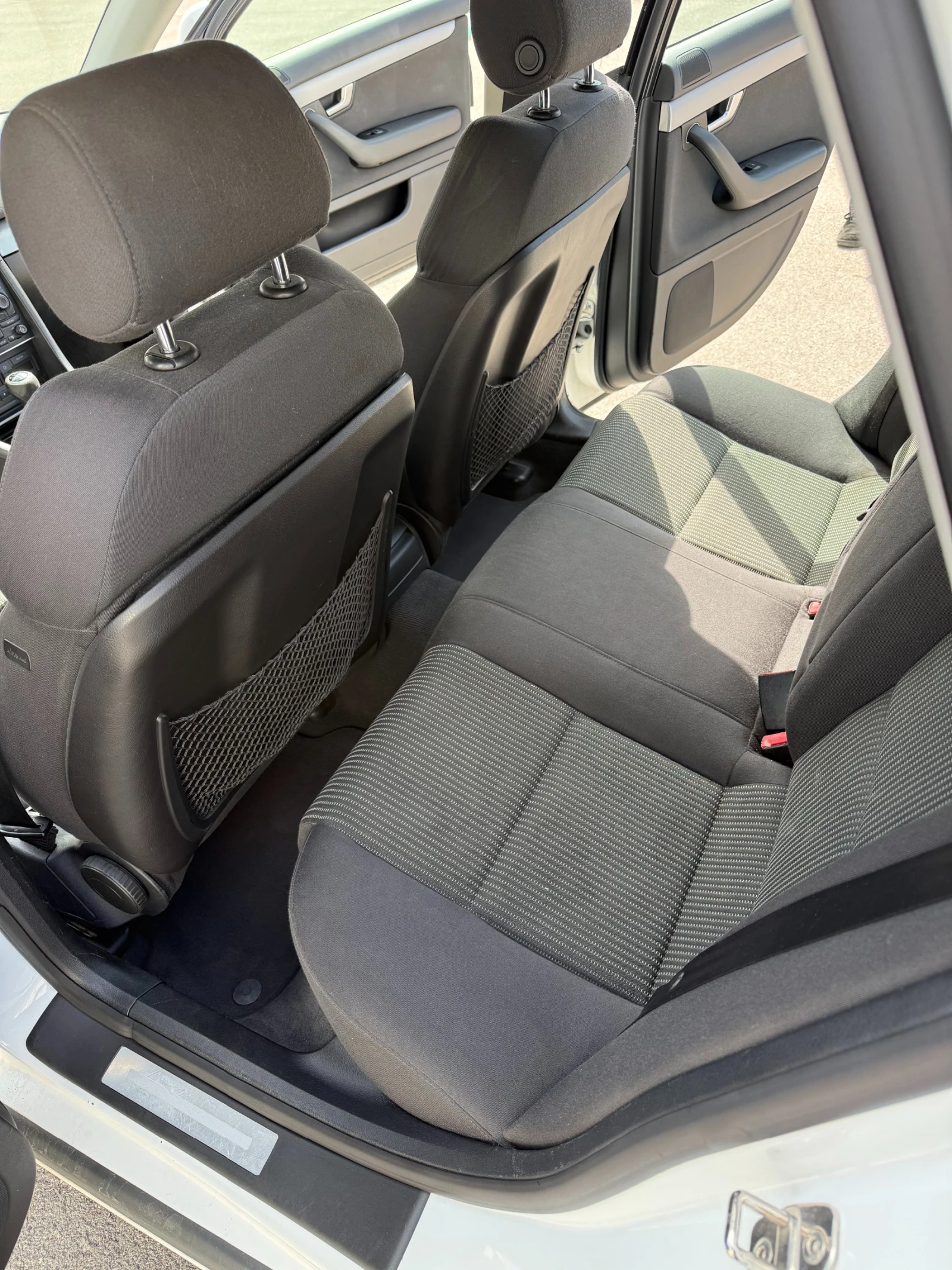 Audi A4 B7 2.0 TDI Quattro, снимка 16 - Автомобили и джипове - 56254551