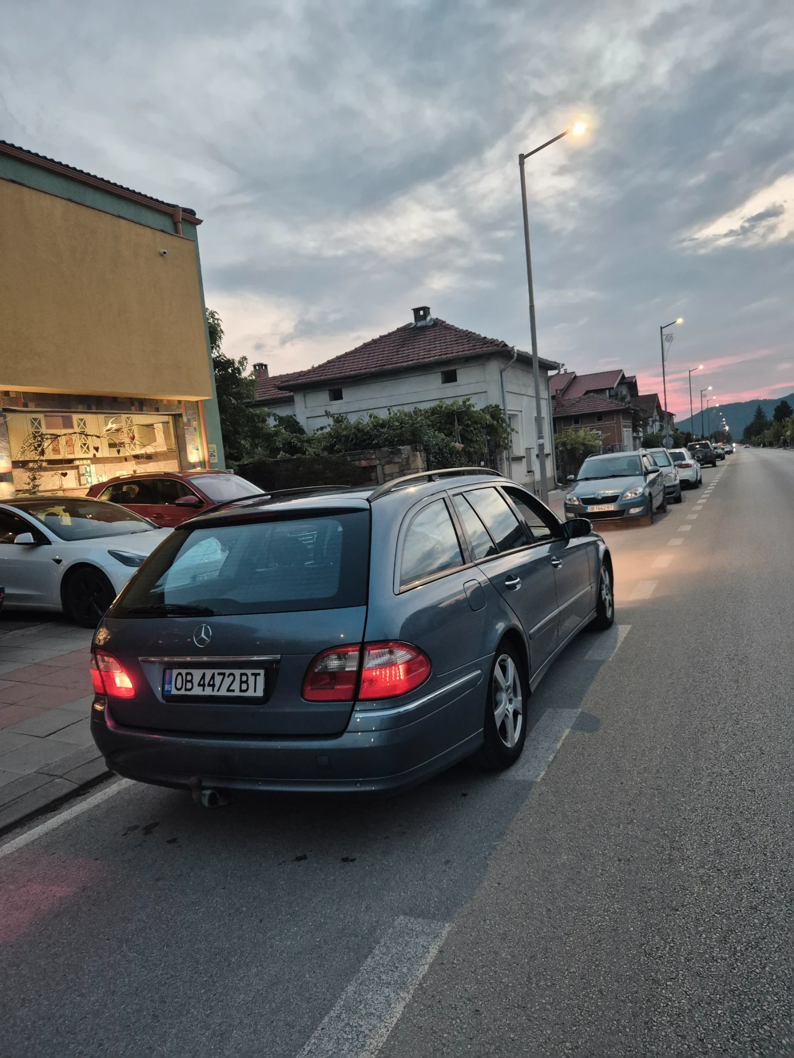 Mercedes-Benz E 320, снимка 3 - Автомобили и джипове - 56269861