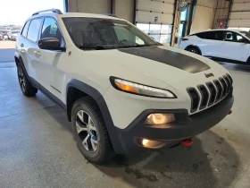 Jeep Cherokee * TRAILHAWK * CARFAX * ФИНАНСИРАНЕ, снимка 2