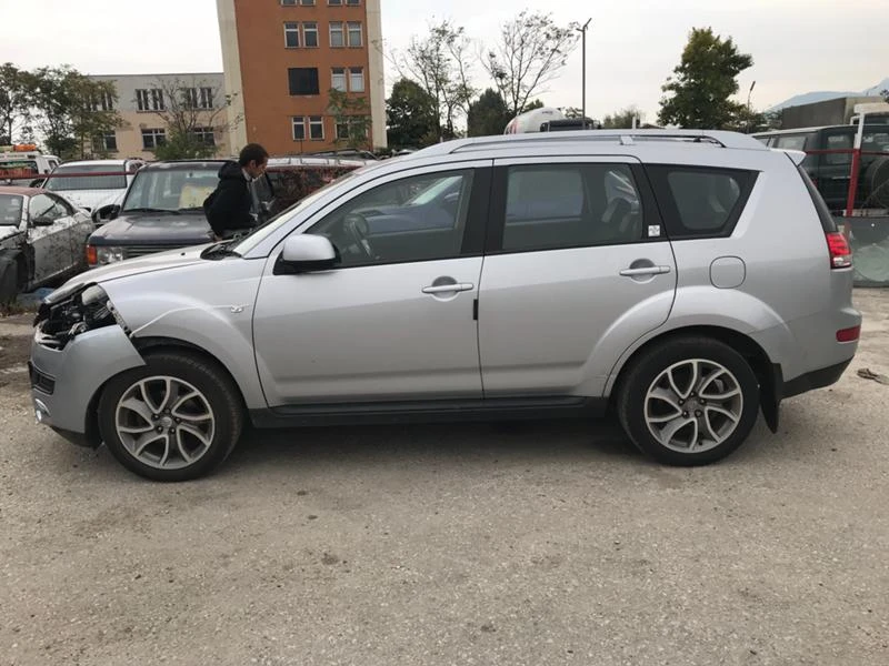 Citroen C-Crosser 2.2d 156ps 6+1, снимка 2 - Автомобили и джипове - 22928956