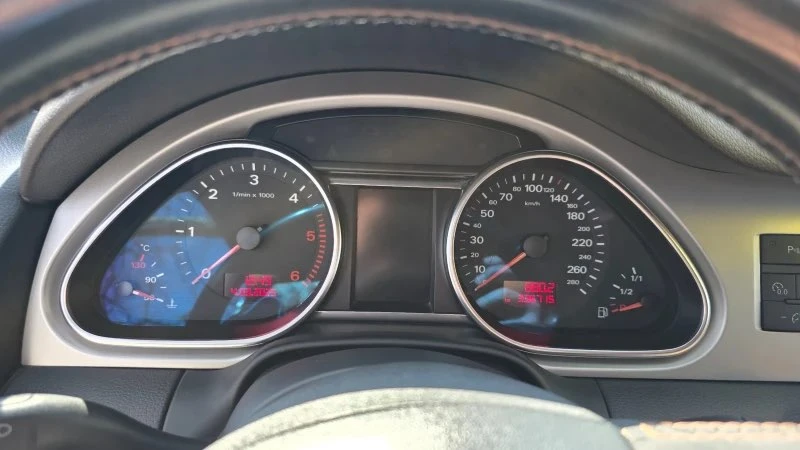 Audi Q7 TDI, снимка 13 - Автомобили и джипове - 52803552